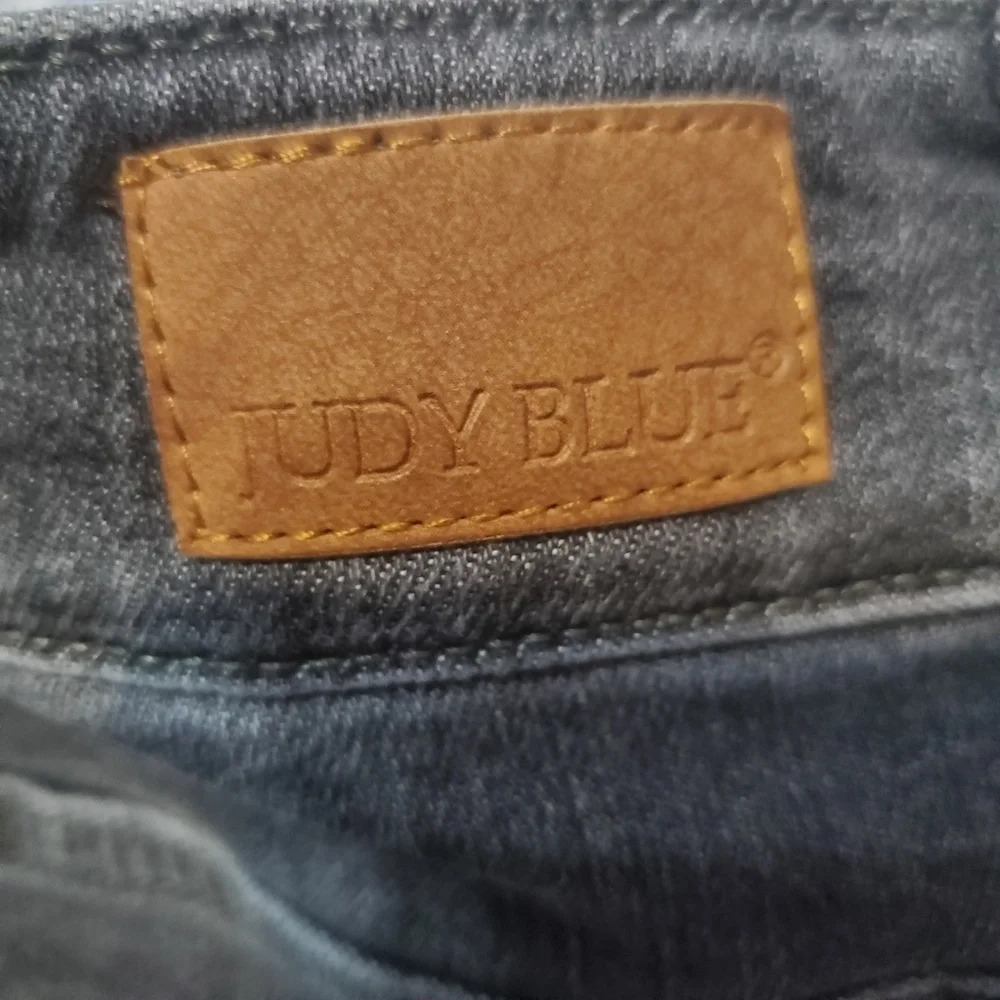 Judy Blue Women's Distressed Skinny Fit Black Denim Jeans 14W - Picture 8 of 11